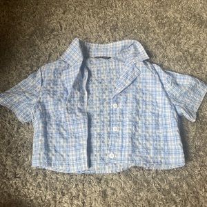 Cropped plaid shirt